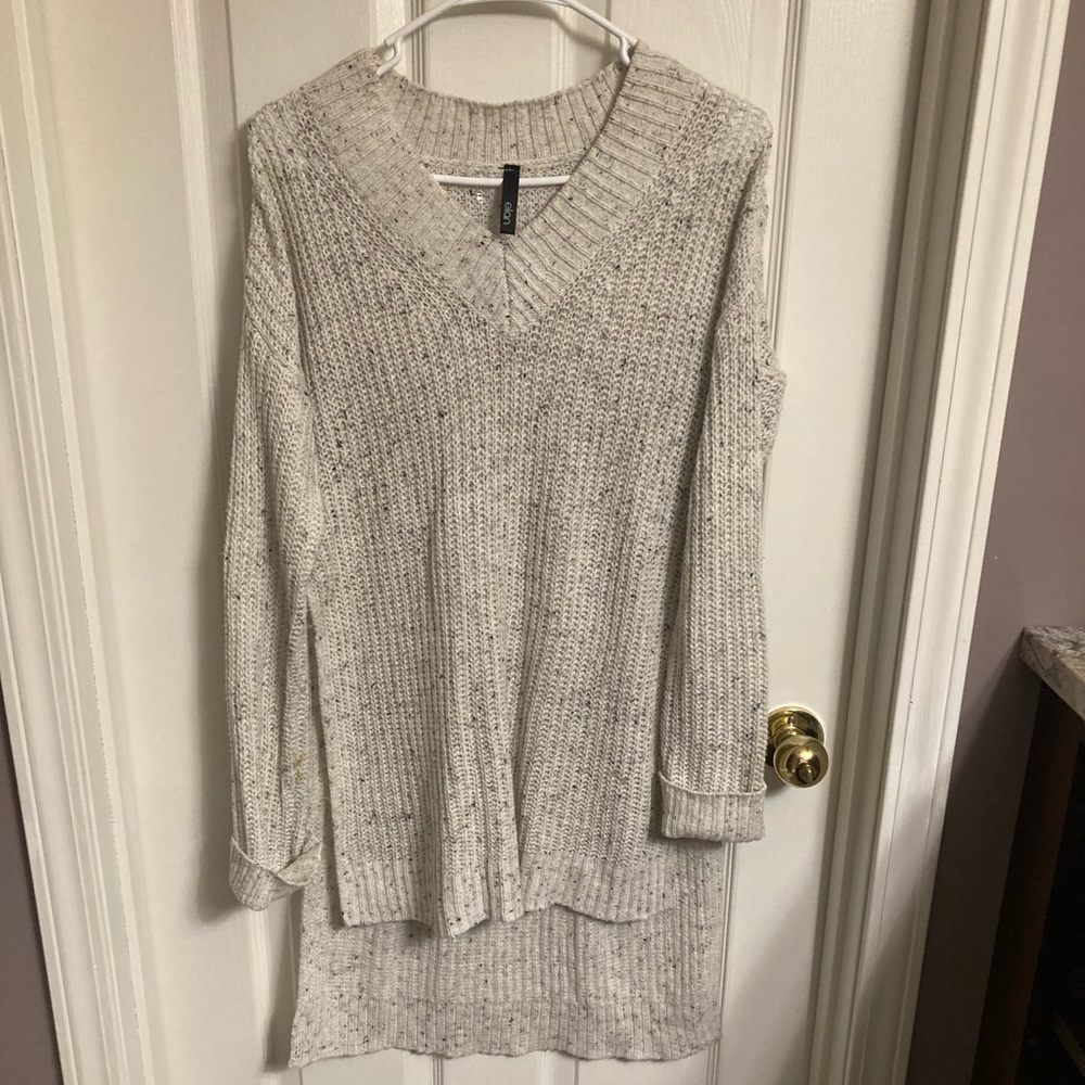 Elon | Textured Knit Long Sleeve Sweater.